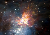ALMA засняла взрывное столкновение молодых звезд