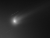 Комета ISON потеряла несколько фрагментов и отрастила “крылья”