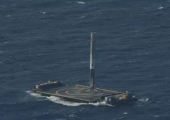 Возвращаемая ступень Falcon 9 впервые села на морскую платформу