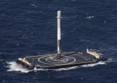 Компания SpaceX запускает 53 спутника Starlink; сажает ракету Falcon 9 на плавучую платформу